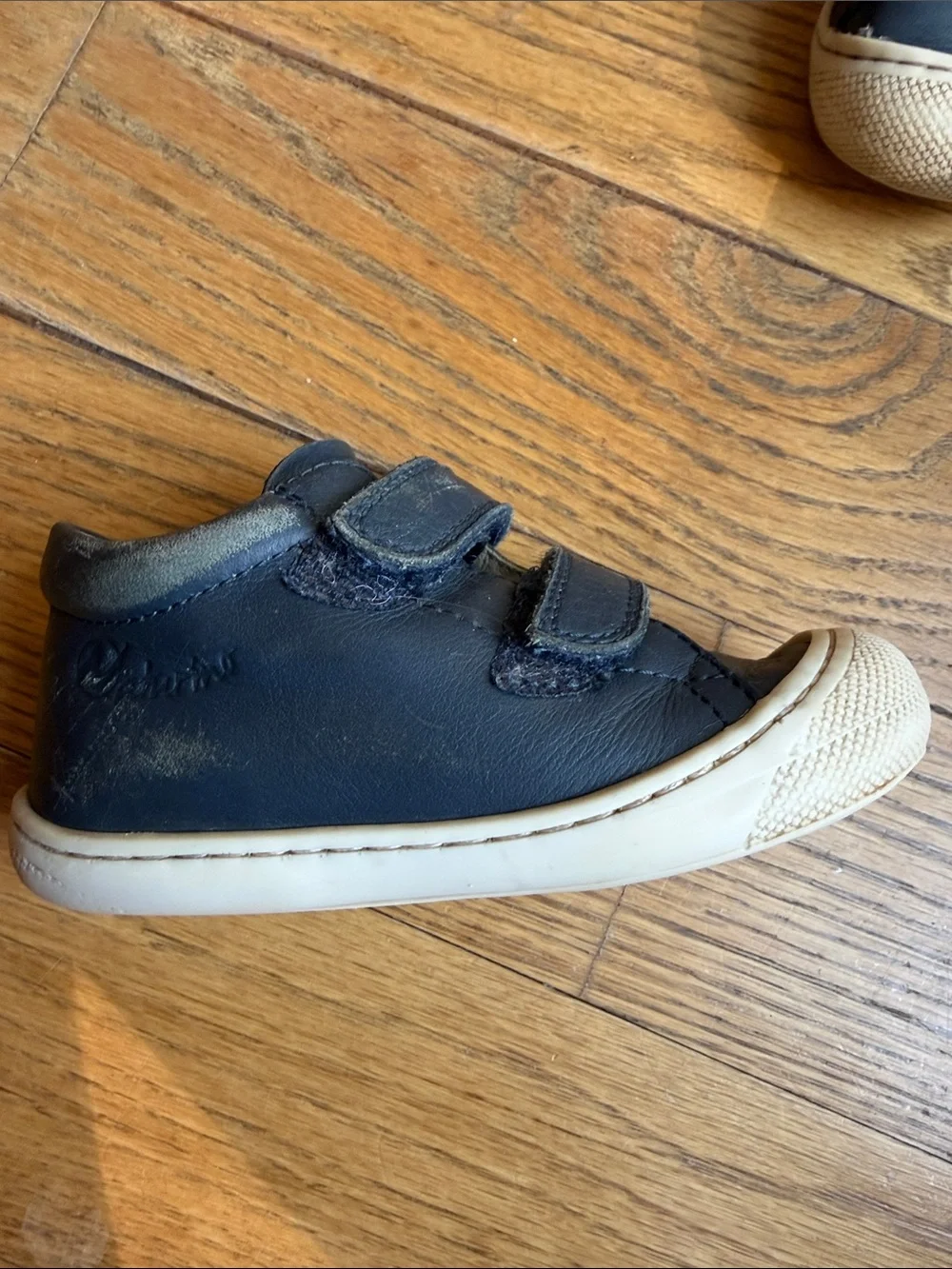 Naturino Navy Leather Velcro Sneakers-22 wide